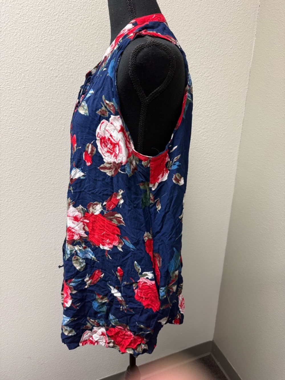 Umgee Navy Red Floral Tunic Top XL Boho Sleeveless Lace Up Flowy Summer - Picture 4 of 9